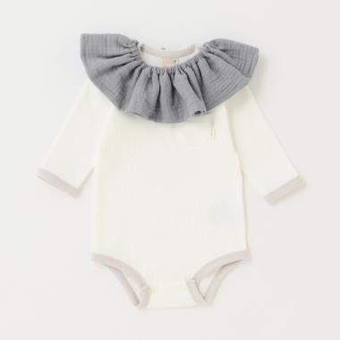 スタイつきロンパース