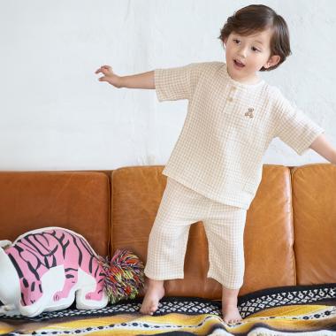 【リンク】くま刺しゅうWガーゼパジャマ(キッズ)