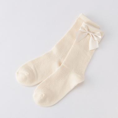 リボンつきコットンレースクルーソックス