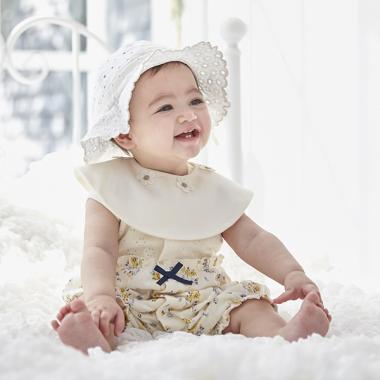 【抗菌防臭】 お花モチーフつきスタイ