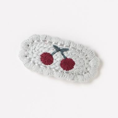 チェリーニットヘアクリップ