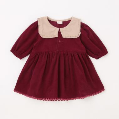 衿つきレースロンパース