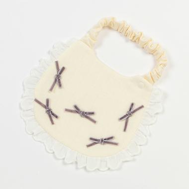 リボンつきスタイ