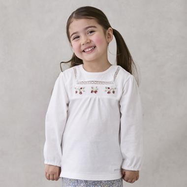 いちご刺しゅう長袖T