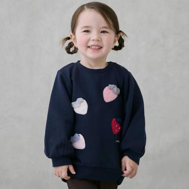 いちごモチーフトレーナー