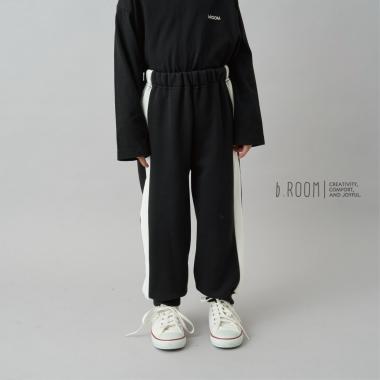 【デイリースタンダードウェアシリーズ】【吸水速乾】ゆったりシルエットのサイドラインスウェットパンツ