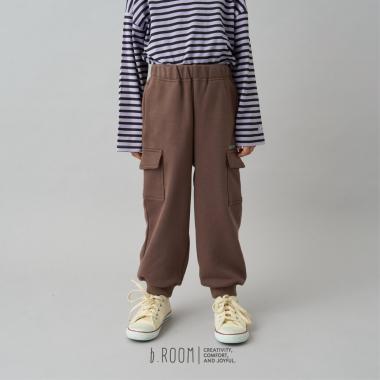 【デイリースタンダードウェアシリーズ】【吸水速乾】ゆったりシルエットのカーゴスウェットパンツ