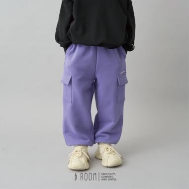 【デイリースタンダードウェアシリーズ】【吸水速乾】ゆったりシルエットのカーゴスウェットパンツ